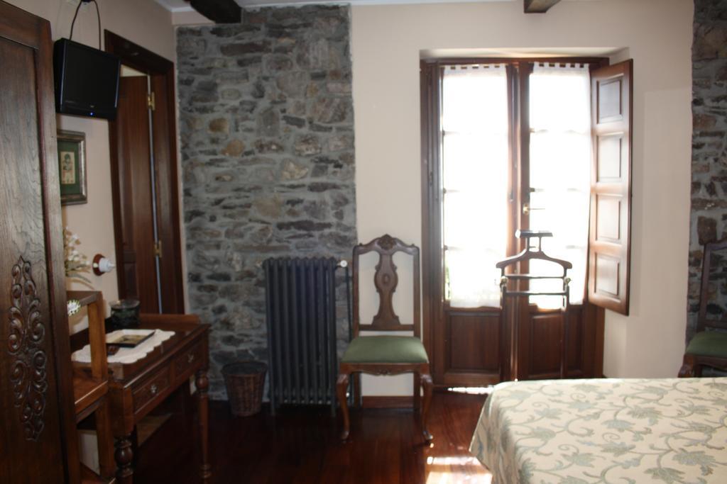La Casona De Benito Pensionat Cudillero Rum bild