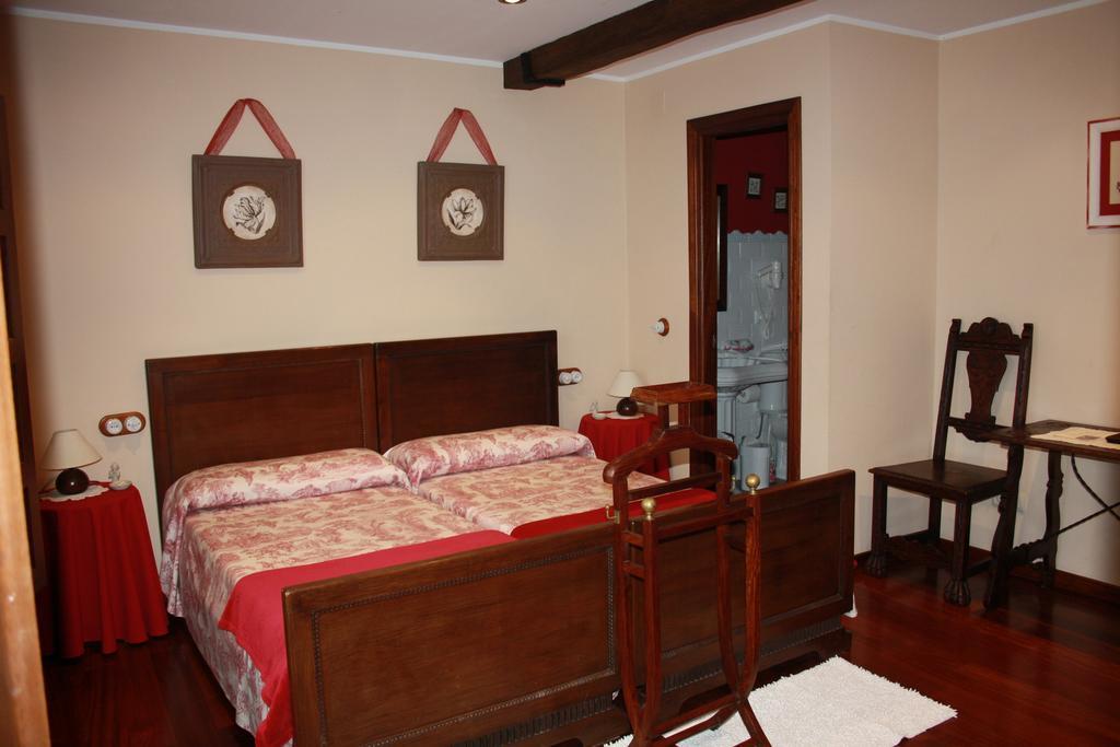 La Casona De Benito Pensionat Cudillero Rum bild