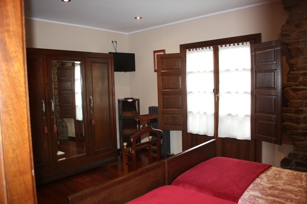 La Casona De Benito Pensionat Cudillero Rum bild
