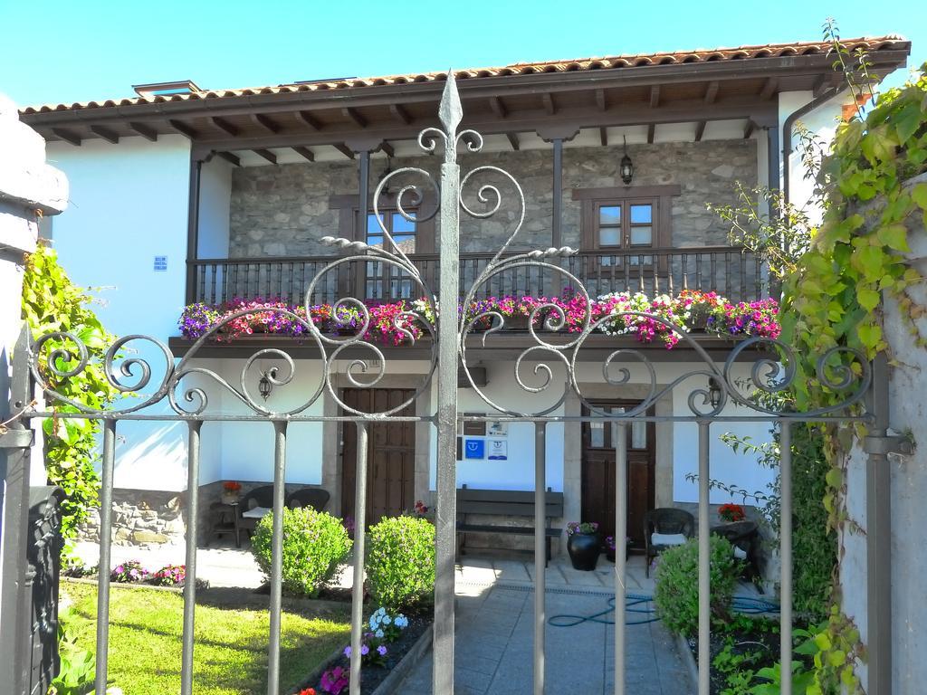 La Casona De Benito Pensionat Cudillero Rum bild